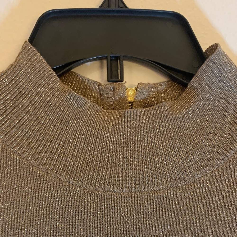 Elegant Gold Long Sleeve Dress - Preloved - Picture 5 of 15